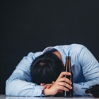 Bere troppo alcool può distruggere 5 organi